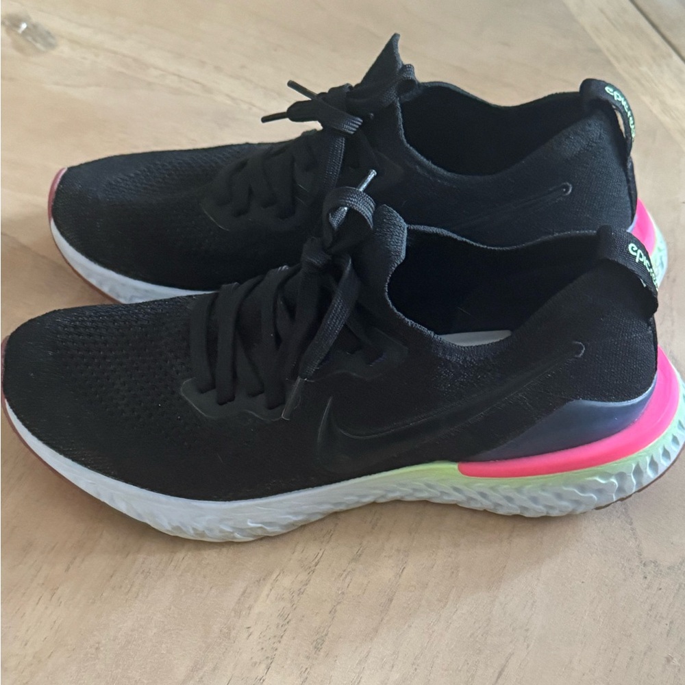 Nike Epic React Flyknit 2 Pixel